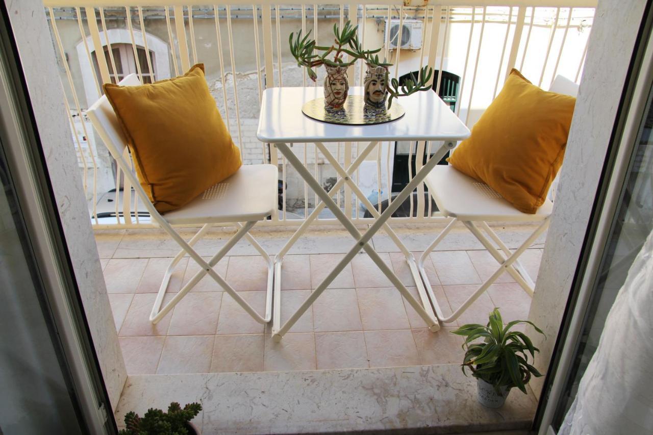 Casa Vacanze Terramare, 550 Mt From The Beach, Close To Ortigia Historic Center Syrakusa Exteriör bild